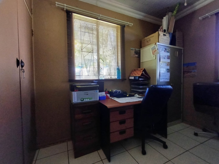 3 Bedroom Property for Sale in Roosheuwel North West